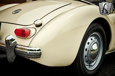 1961 MG MGA image 64