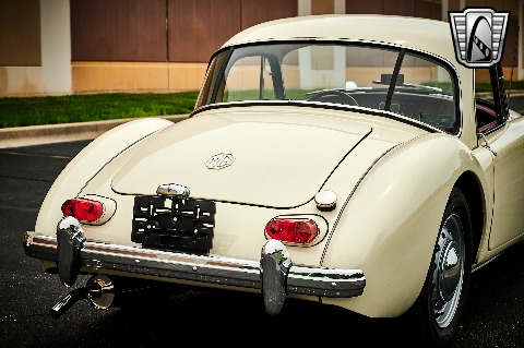 1961 MG MGA image 40