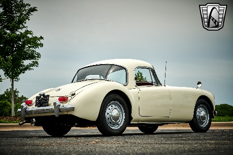 1961 MG MGA image 17