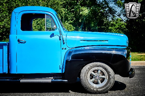 1948 Ford F1 image 32