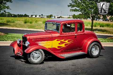1932 Ford 5 Window image 3