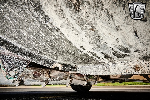 1932 Ford 5 Window image 135