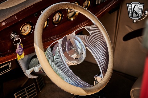 1932 Ford 5 Window image 87