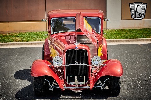 1932 Ford 5 Window image 113