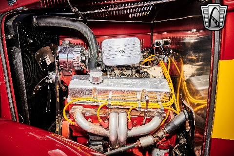 1932 Ford 5 Window image 114