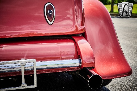 1932 Ford 5 Window image 63