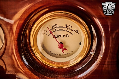 1932 Ford 5 Window image 89