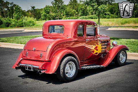 1932 Ford 5 Window image 15