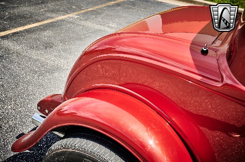 1932 Ford 5 Window image 67