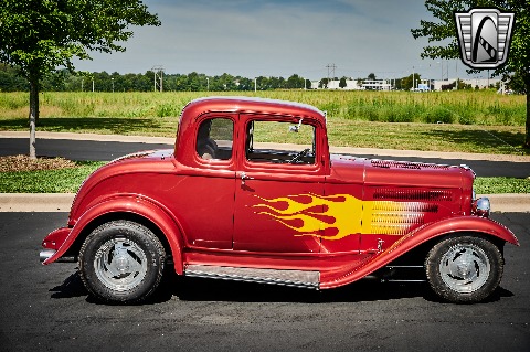 1932 Ford 5 Window image 18