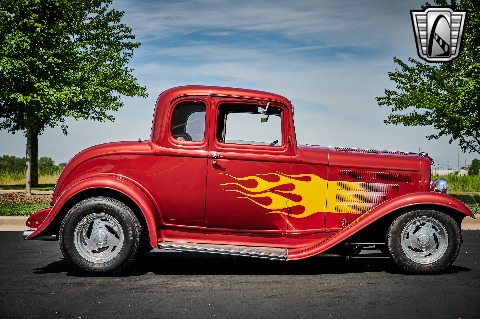 1932 Ford 5 Window image 19