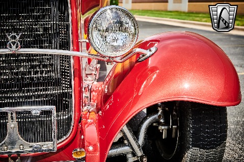 1932 Ford 5 Window image 45