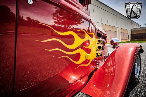 1932 Ford 5 Window image 74