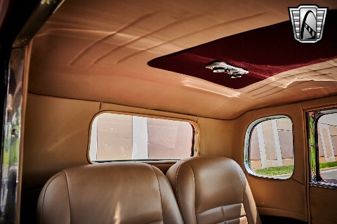 1932 Ford 5 Window image 105