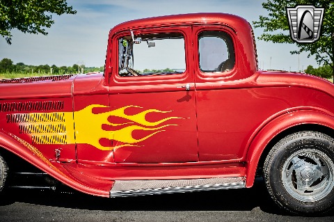 1932 Ford 5 Window image 28