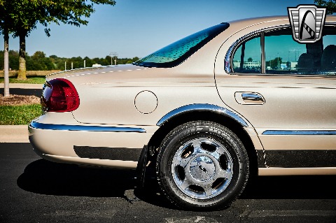 2000 Lincoln Continental image 30