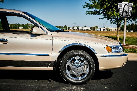 2000 Lincoln Continental image 32