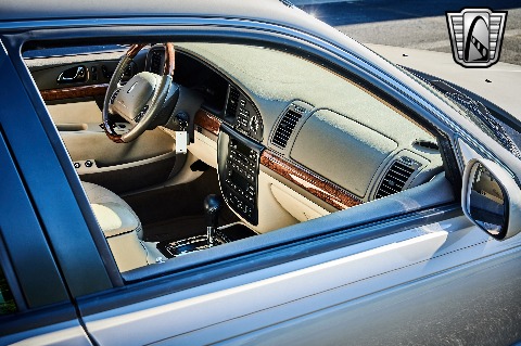 2000 Lincoln Continental image 65