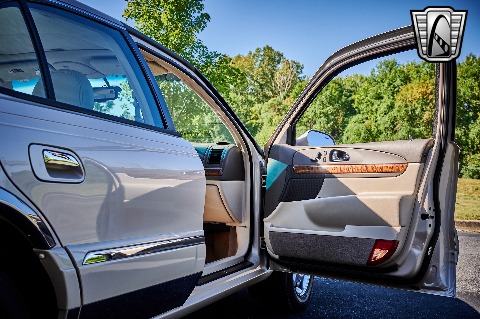 2000 Lincoln Continental image 95