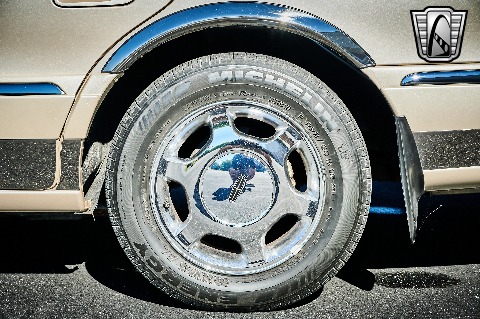 2000 Lincoln Continental image 124