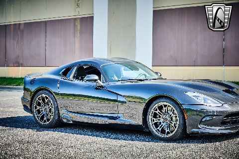2013 Dodge Viper SRT image 32