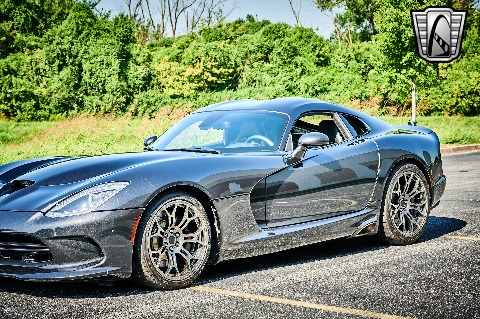 2013 Dodge Viper SRT image 33
