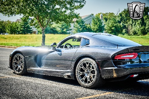 2013 Dodge Viper SRT image 34