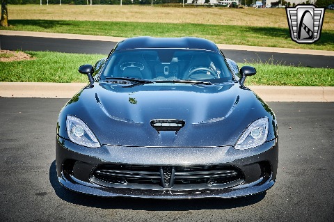 2013 Dodge Viper SRT image 23