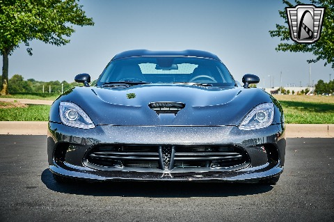 2013 Dodge Viper SRT image 24