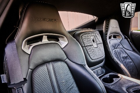 2013 Dodge Viper SRT image 104