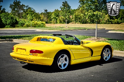 2001 Dodge Viper RT-10 image 13
