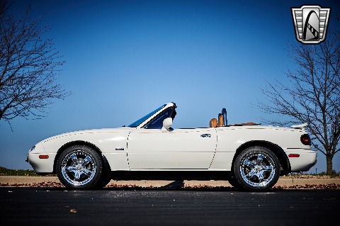 1995 Mazda Miata image 8