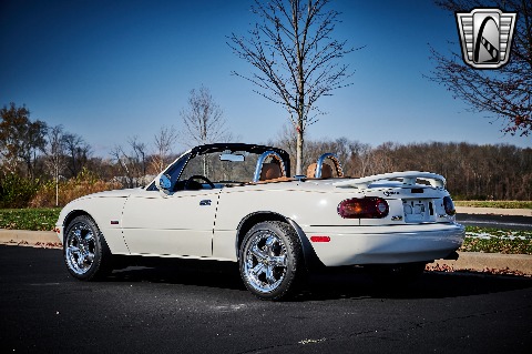 1995 Mazda Miata image 10