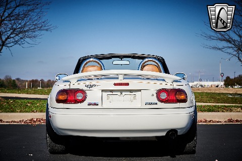 1995 Mazda Miata image 13