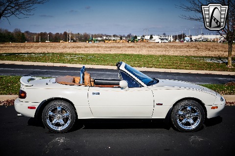 1995 Mazda Miata image 18