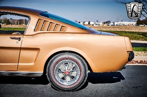 1965 Ford Mustang image 29