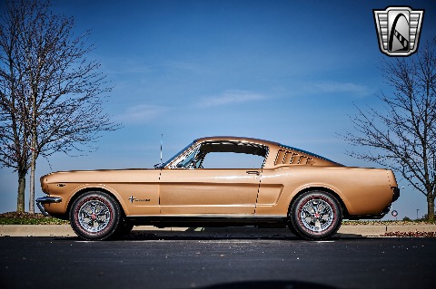 1965 Ford Mustang image 8