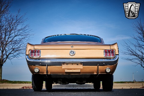 1965 Ford Mustang image 14