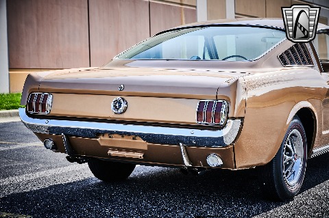 1965 Ford Mustang image 40