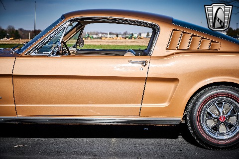 1965 Ford Mustang image 28