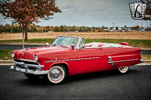 1953 Ford Crestline image 3