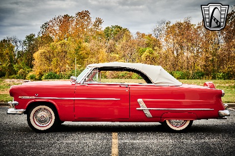 1953 Ford Crestline image 82