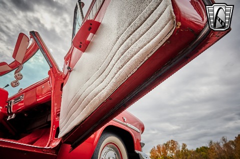 1953 Ford Crestline image 108