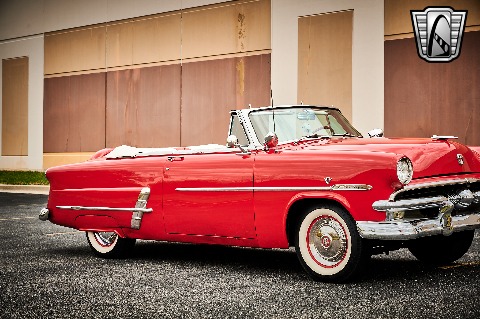 1953 Ford Crestline image 33