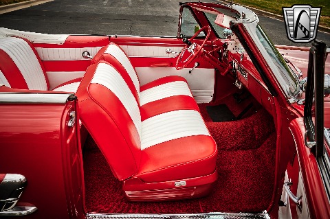 1953 Ford Crestline image 112