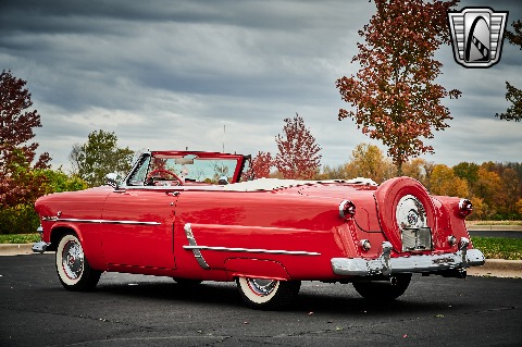 1953 Ford Crestline image 10