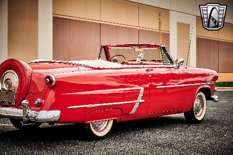 1953 Ford Crestline image 36