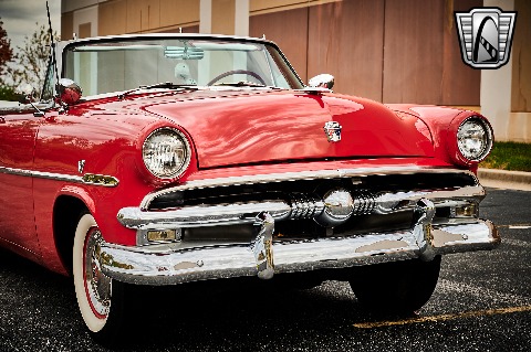 1953 Ford Crestline image 37