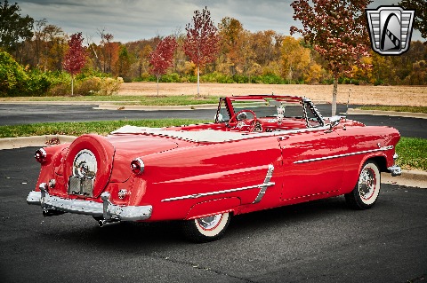 1953 Ford Crestline image 15
