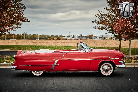 1953 Ford Crestline image 18
